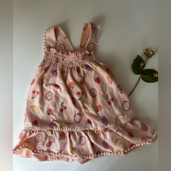 Fun Funky Patterns Baby Clothing Bundle - Picture 7 of 11